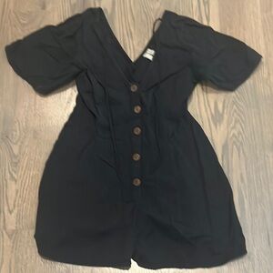 Asos Black Size 8 Button Front Shortsleeve 
V Neck Romper